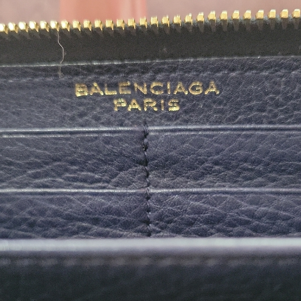 Balenciaga Black Wallet with Gold Accent - Picture 2 of 6